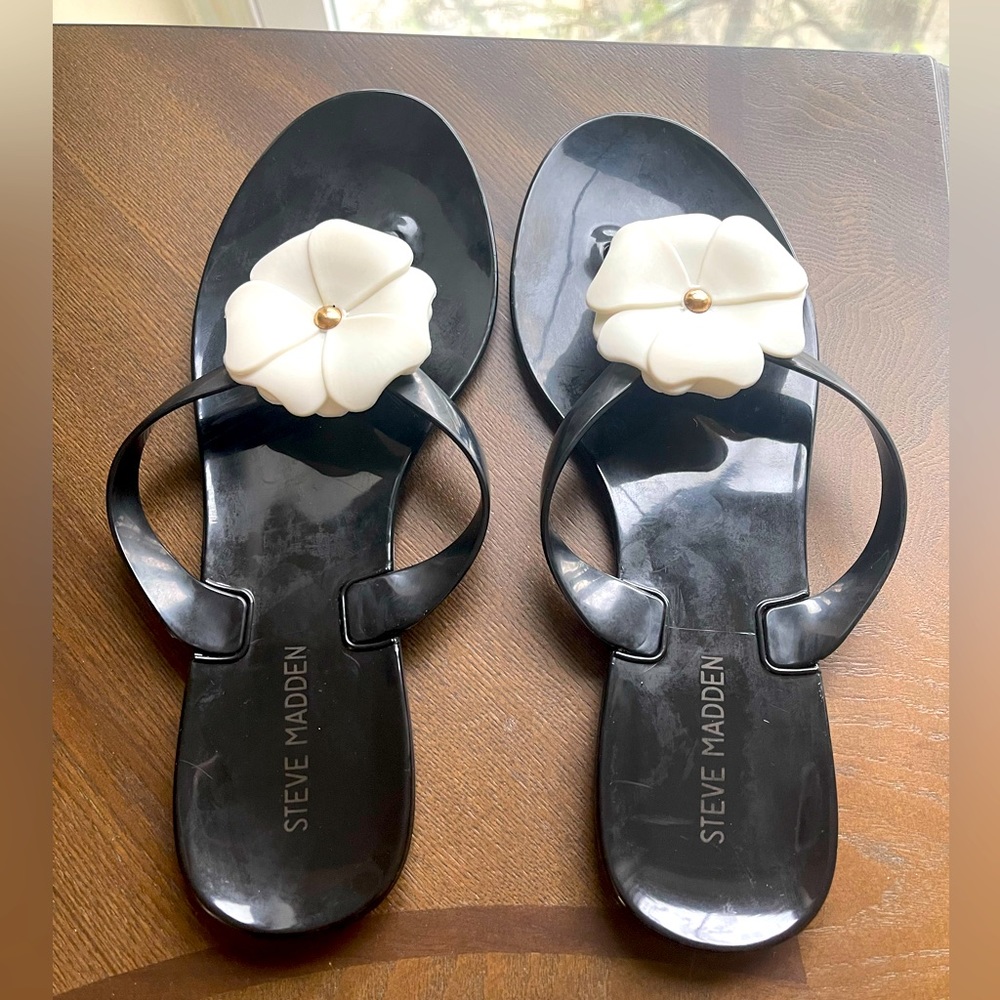 Steve Madden Jelly Flip Flops
